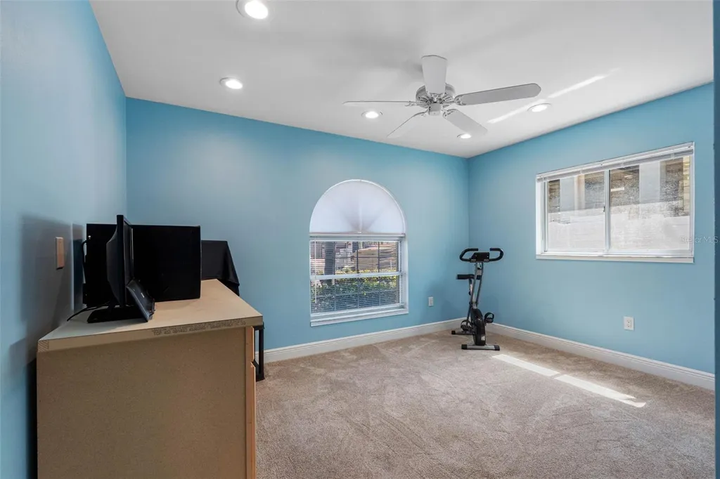 11260 5th Street E Treasure Island FL 33706