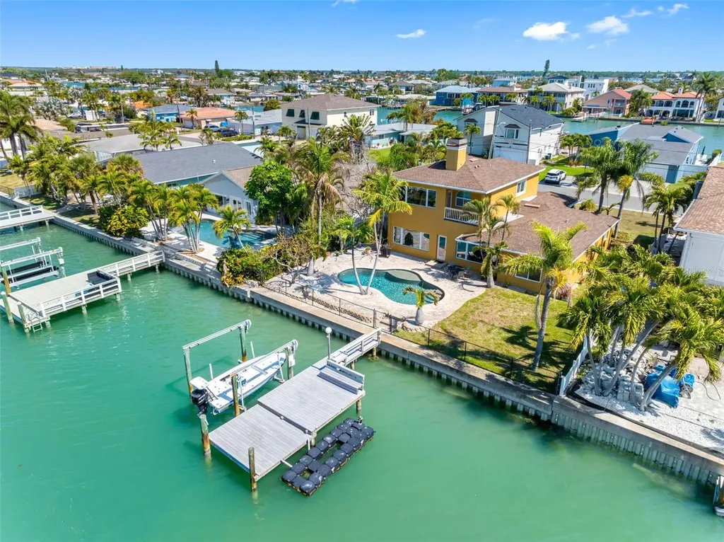 11260 5th Street E Treasure Island FL 33706
