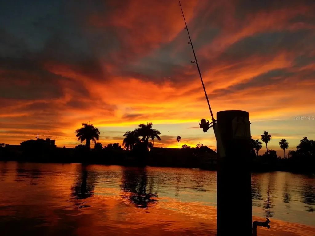11260 5th Street E Treasure Island FL 33706