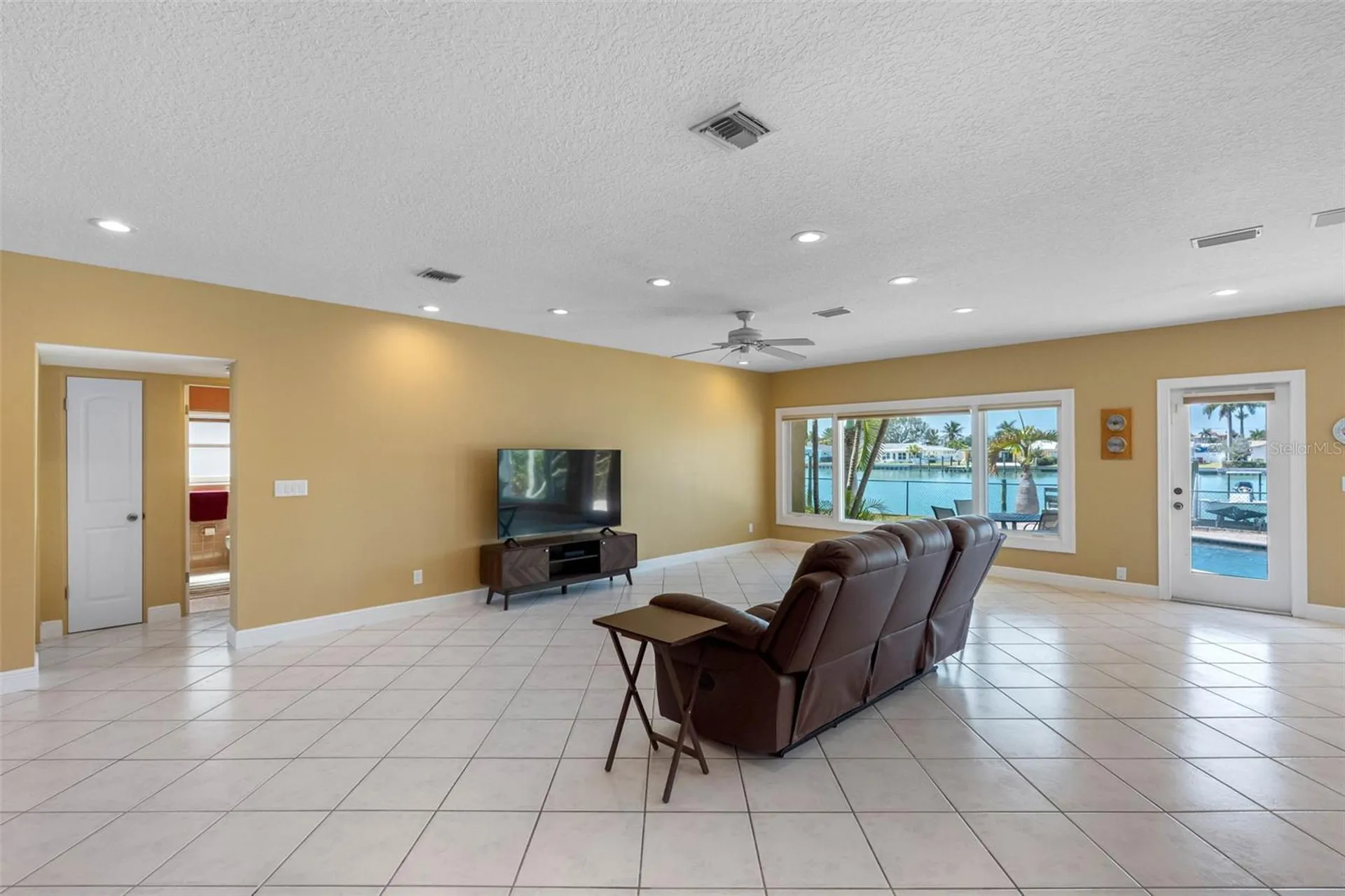 11260 5th Street E Treasure Island FL 33706