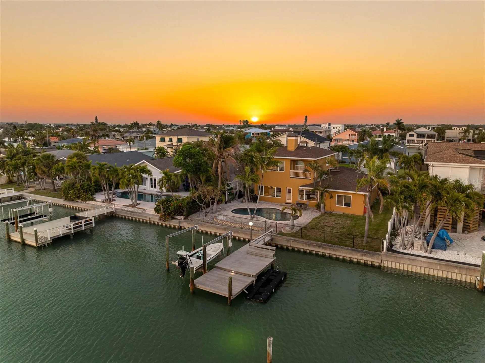 11260 5th Street E Treasure Island FL 33706