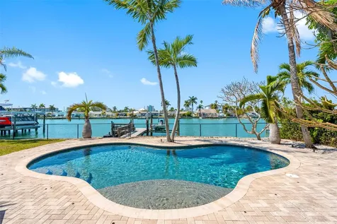 11260 5th Street E Treasure Island FL 33706