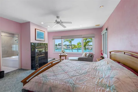 11260 5th Street E Treasure Island FL 33706