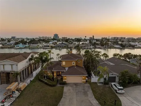 11260 5th Street E Treasure Island FL 33706