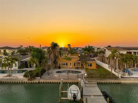 11260 5th Street E Treasure Island FL 33706