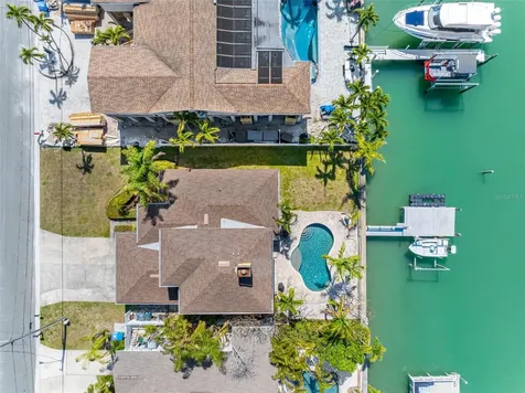 11260 5th Street E Treasure Island FL 33706