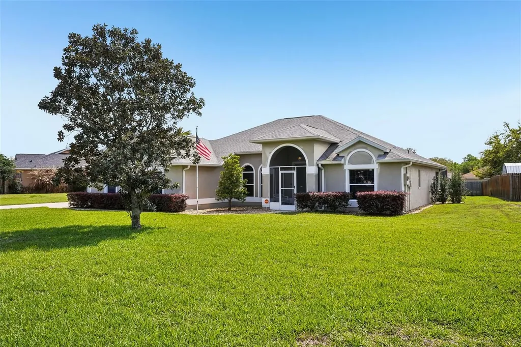 13116 Glenview Lane Grand Island FL 32735