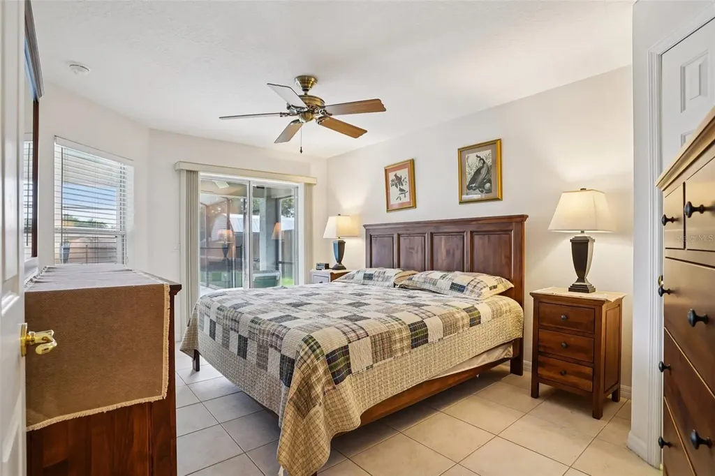 13116 Glenview Lane Grand Island FL 32735