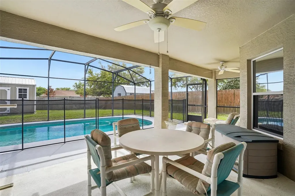 13116 Glenview Lane Grand Island FL 32735