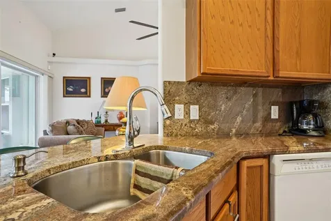 13116 Glenview Lane Grand Island FL 32735