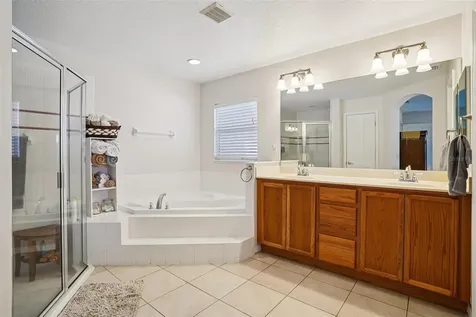 13116 Glenview Lane Grand Island FL 32735