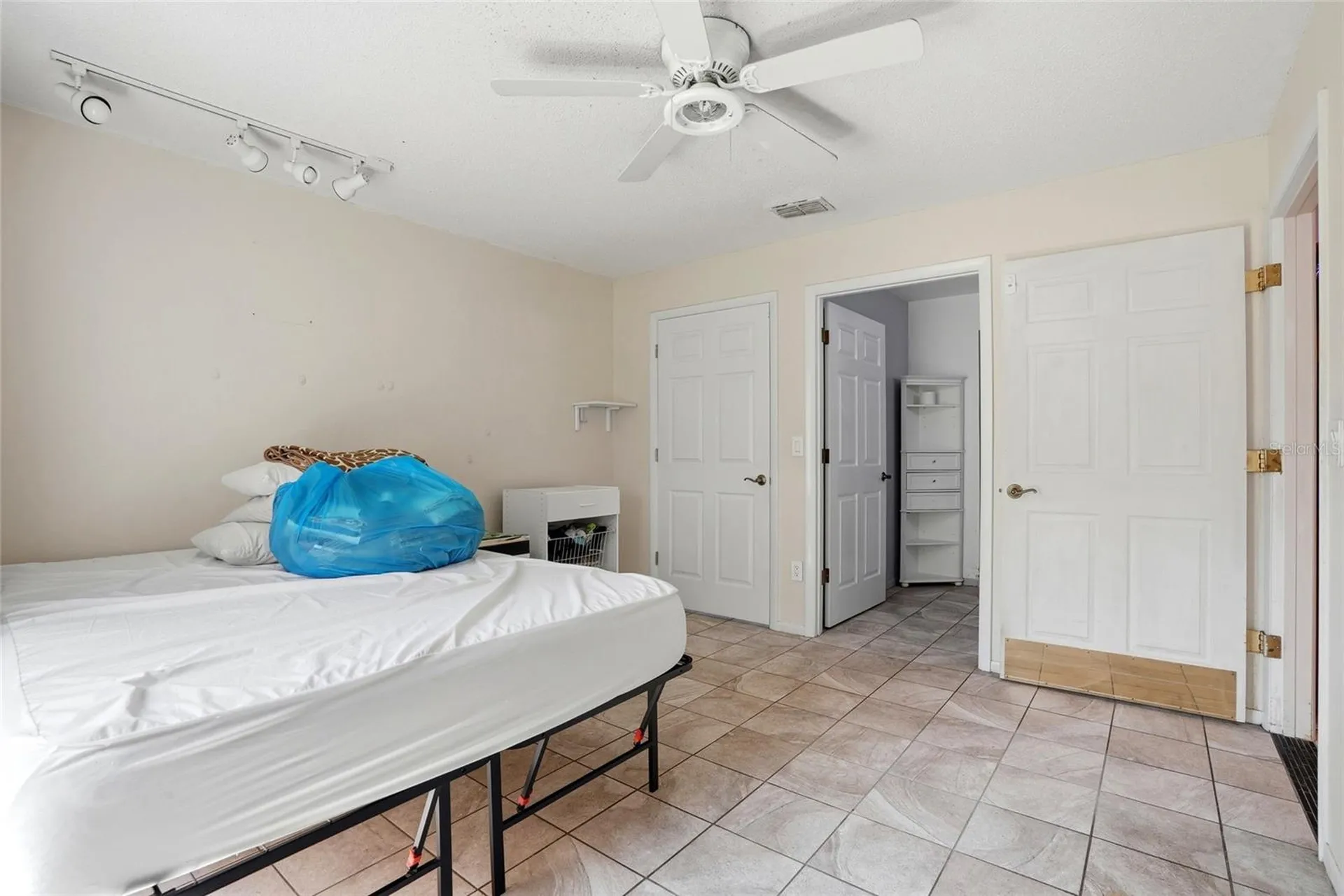 4016 103rd Avenue Clearwater FL 33762