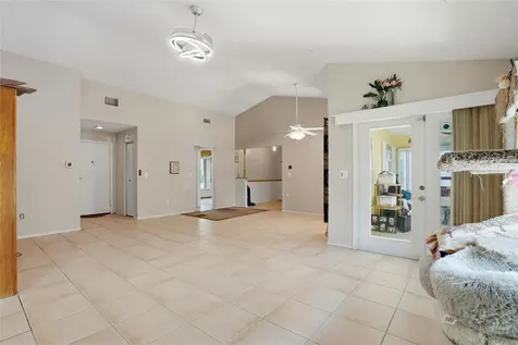 4016 103rd Avenue Clearwater FL 33762