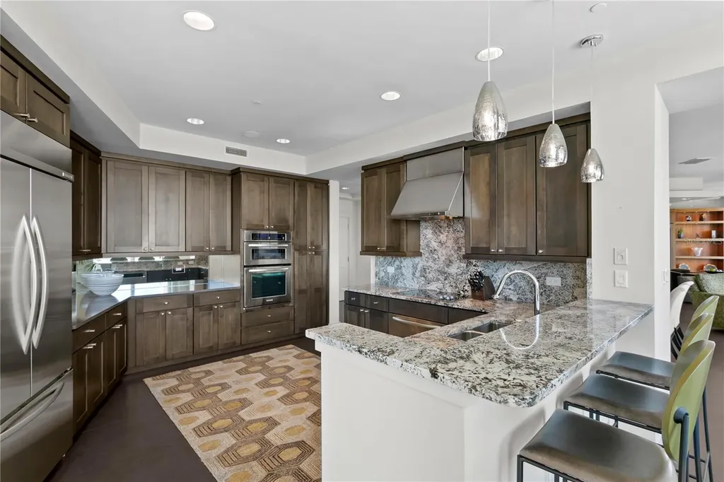 450 Knights Run Avenue Tampa FL 33602