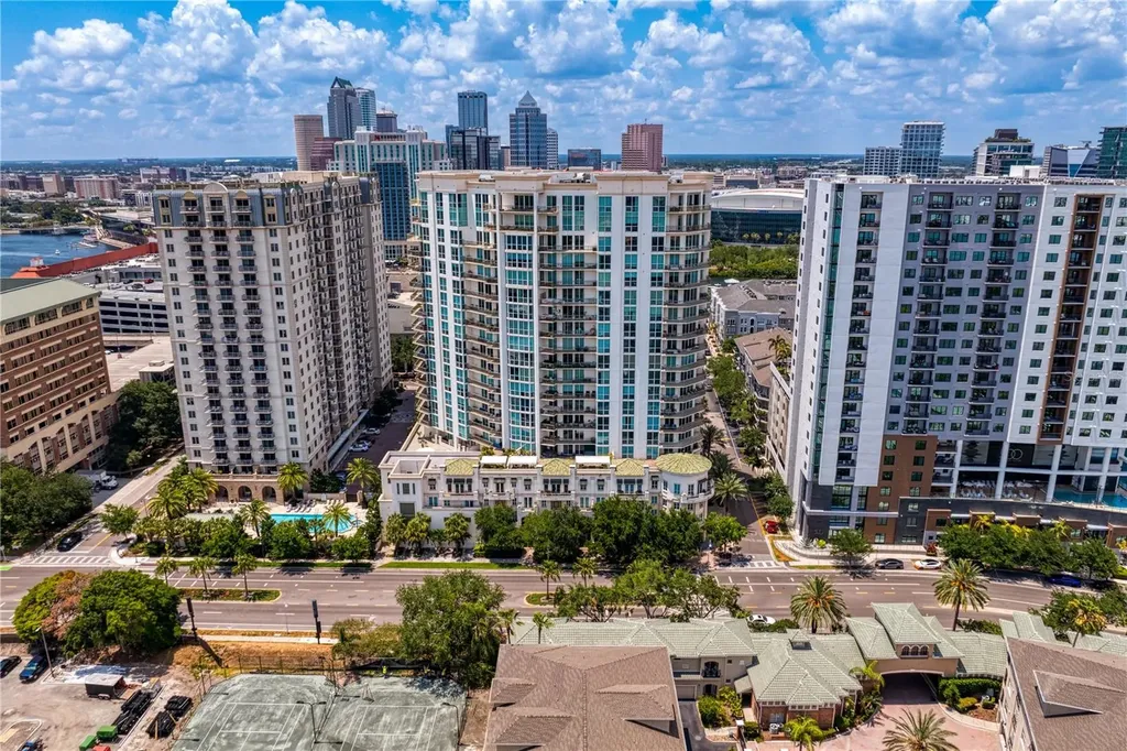 450 Knights Run Avenue Tampa FL 33602