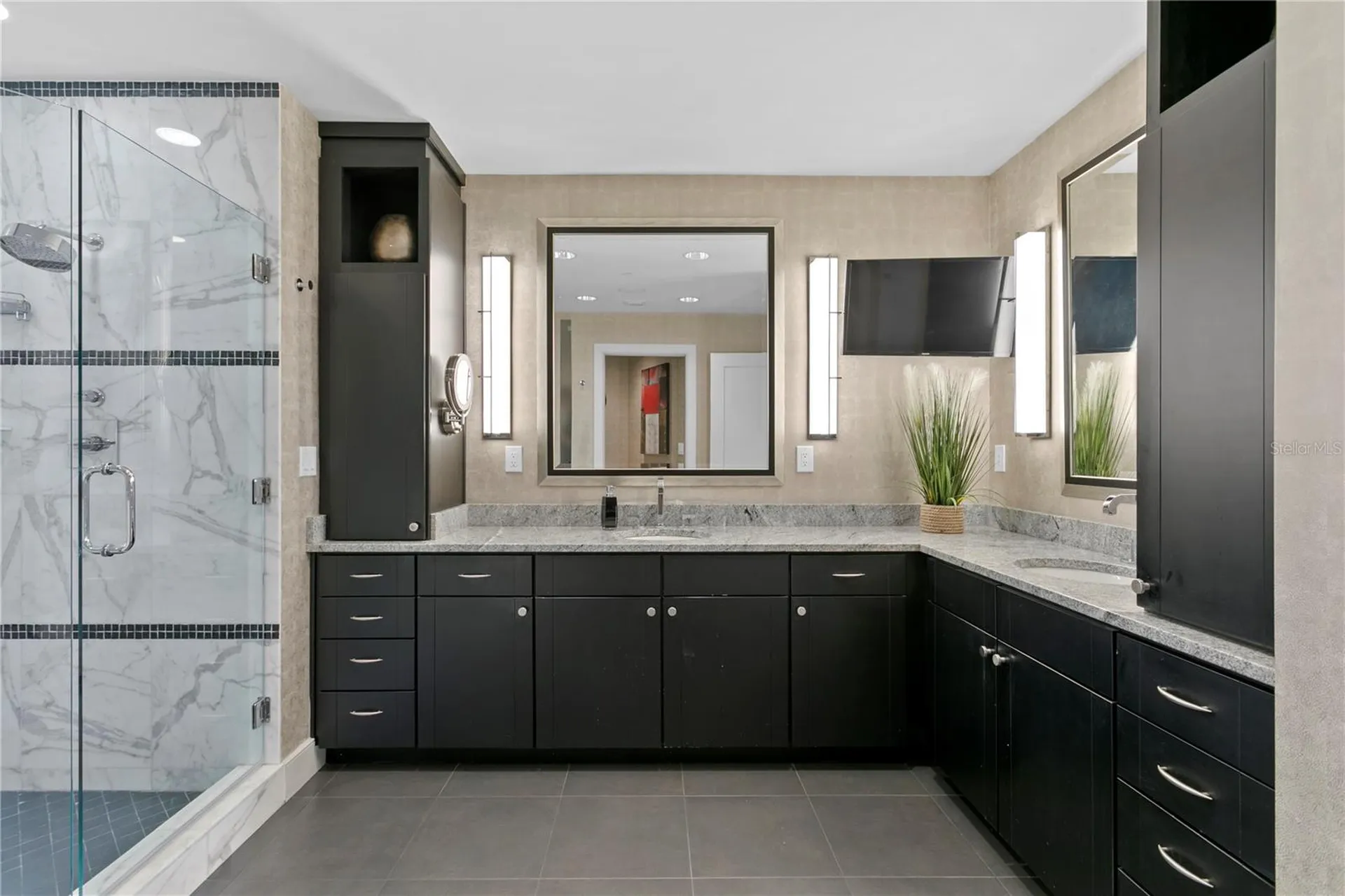 450 Knights Run Avenue Tampa FL 33602