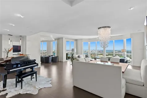 450 Knights Run Avenue Tampa FL 33602