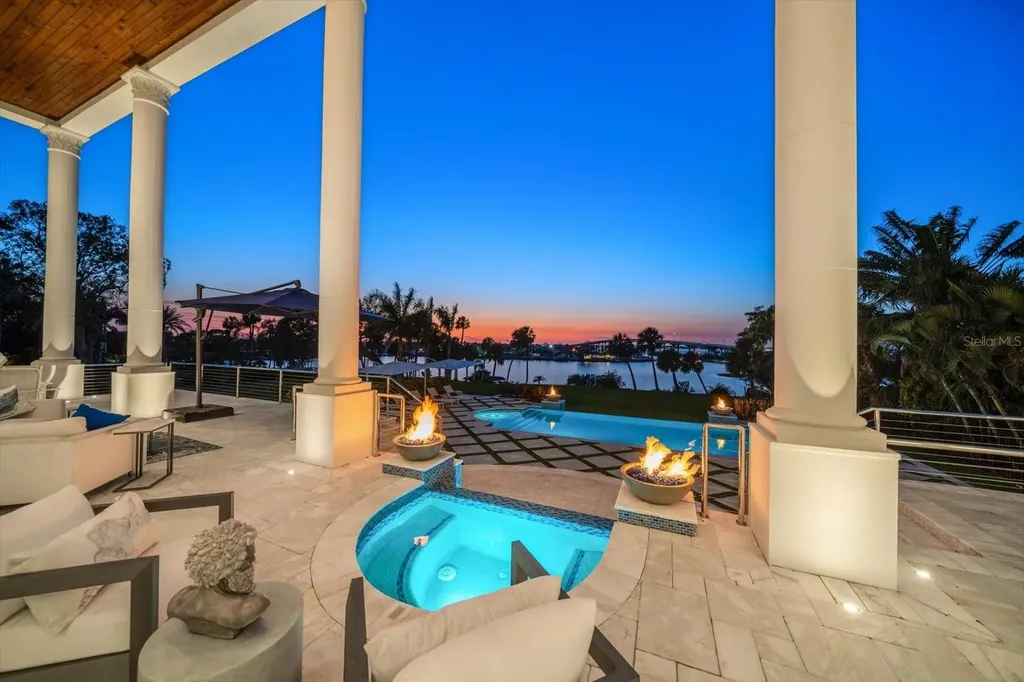 110 Harbor View Lane Belleair Bluffs FL 33770