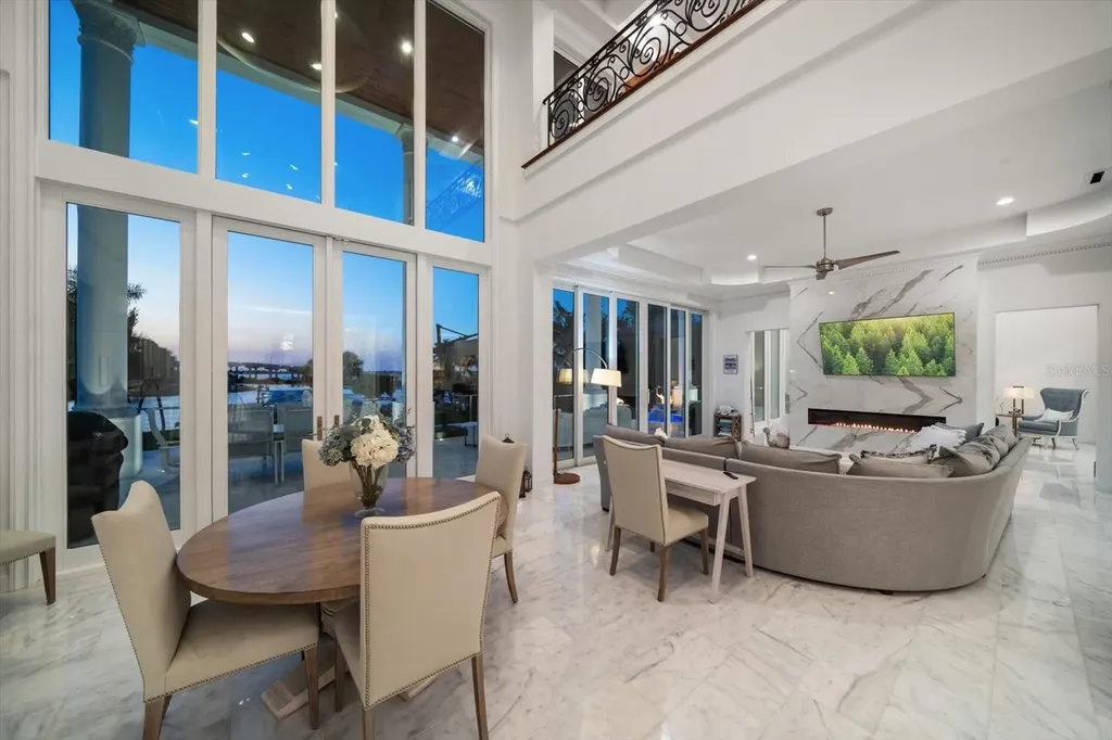110 Harbor View Lane Belleair Bluffs FL 33770