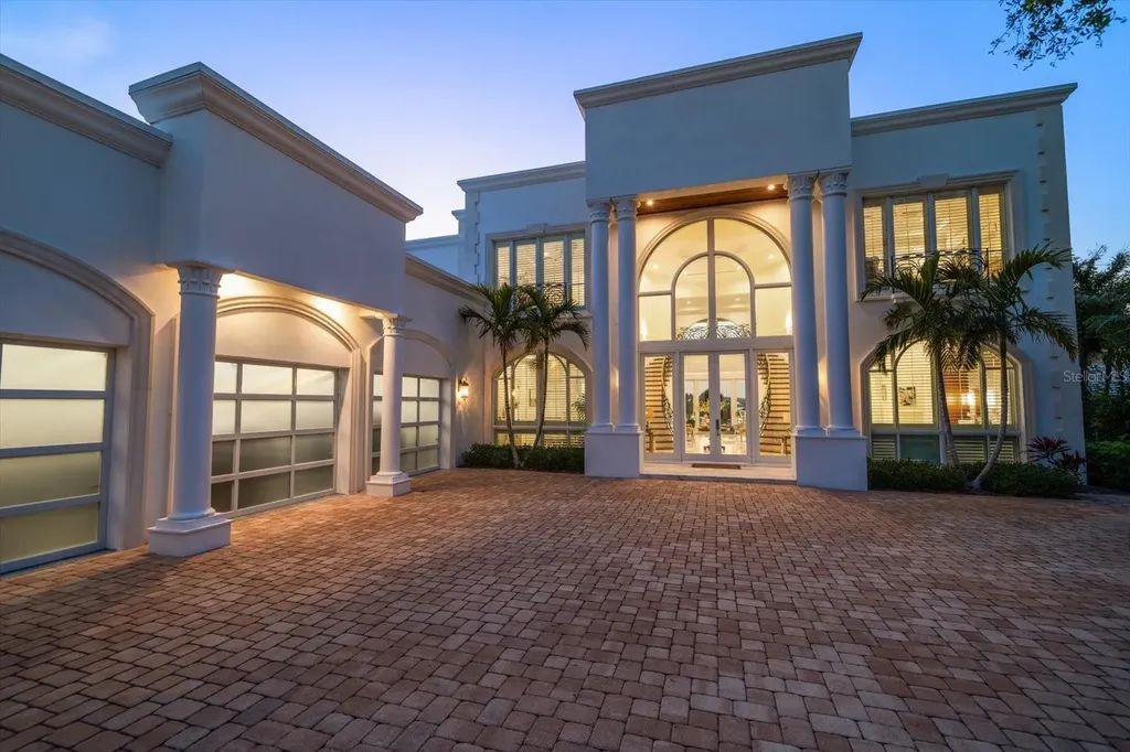 110 Harbor View Lane Belleair Bluffs FL 33770