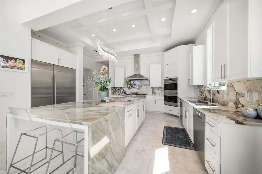 110 Harbor View Lane Belleair Bluffs FL 33770
