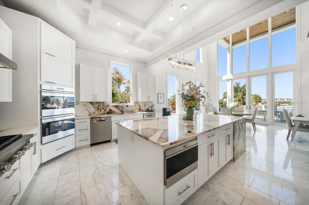 110 Harbor View Lane Belleair Bluffs FL 33770