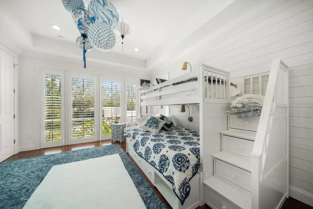110 Harbor View Lane Belleair Bluffs FL 33770