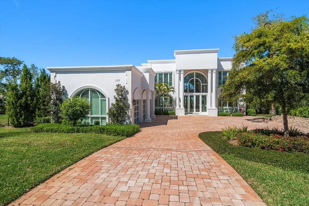 110 Harbor View Lane Belleair Bluffs FL 33770