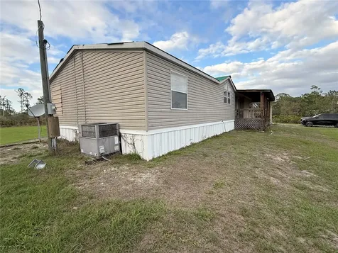 301 Golden Trail Lake Placid FL 33852