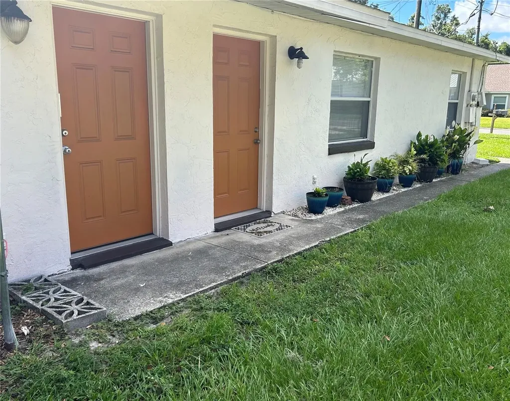 704 Sunset Avenue Auburndale FL 33823