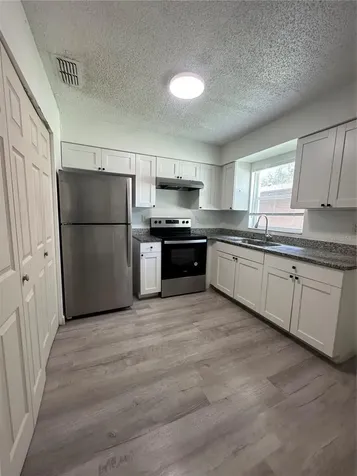 704 Sunset Avenue Auburndale FL 33823