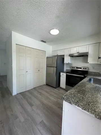 704 Sunset Avenue Auburndale FL 33823