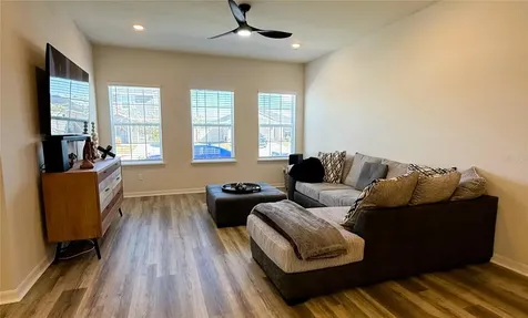 390 Windy Willow Way St Cloud FL 34771