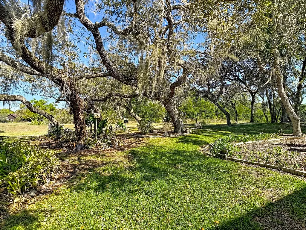 34485 Cedarfield Drive Dade City FL 33523