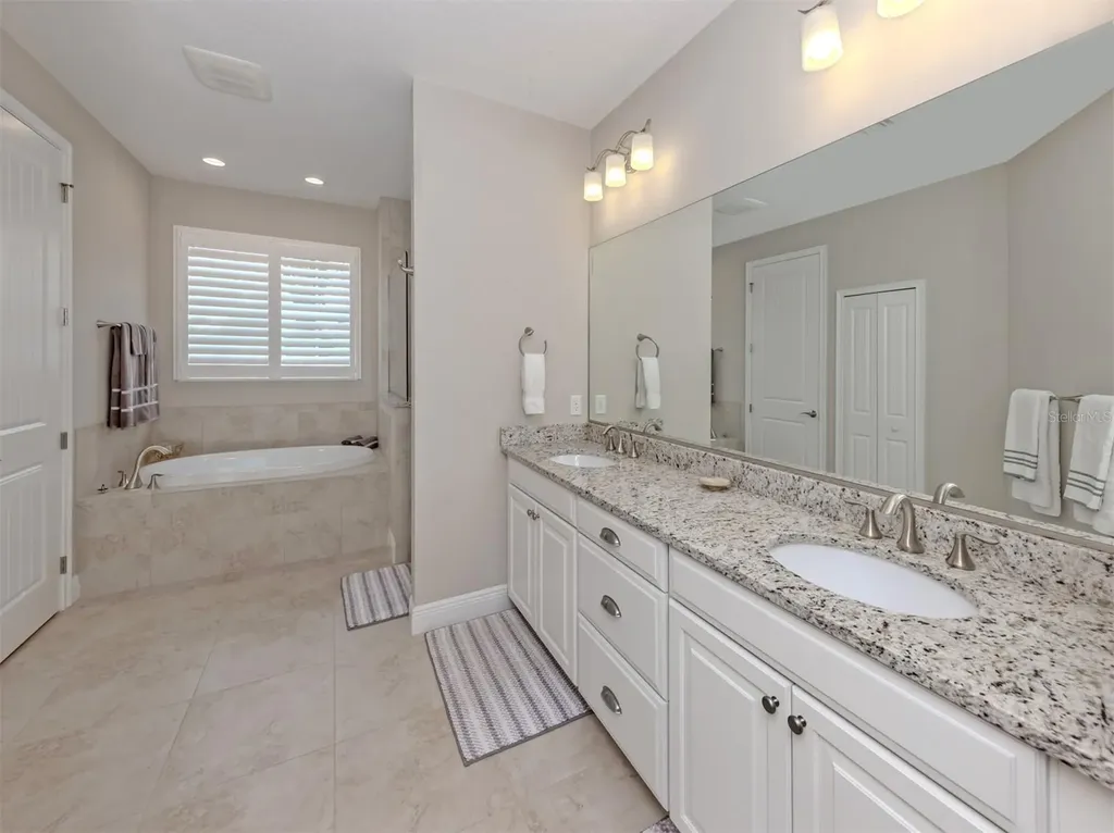 18061 Wooden Skiff Court Nokomis FL 34275