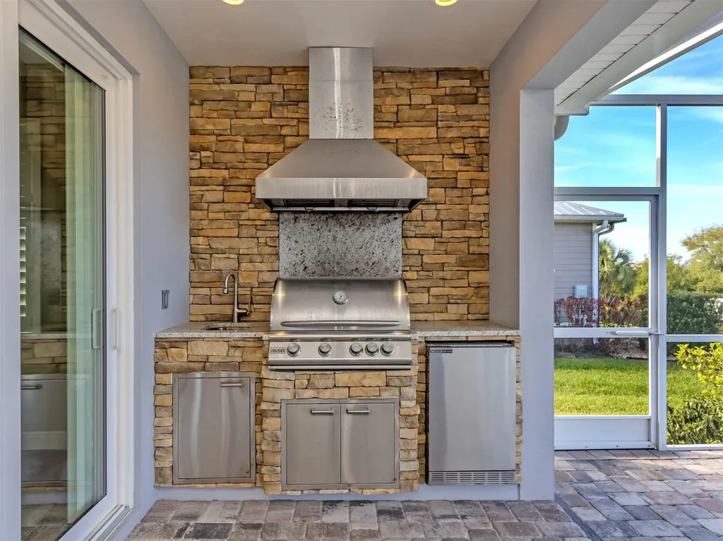 18061 Wooden Skiff Court Nokomis FL 34275