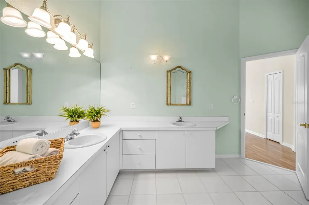 2175 Oak Forest Lane Palm Harbor FL 34683