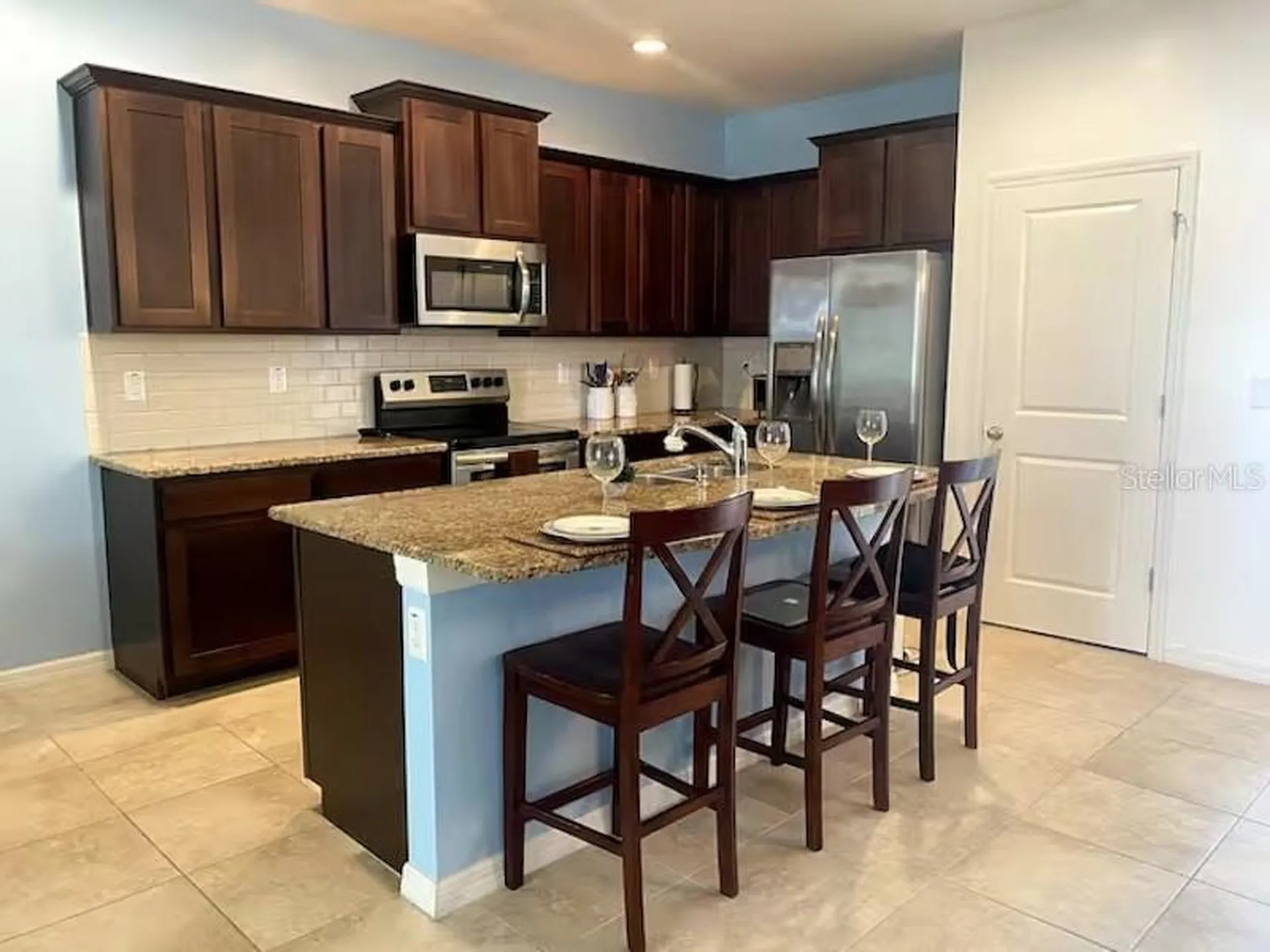 8618 Palmer Park Circle Sarasota FL 34238
