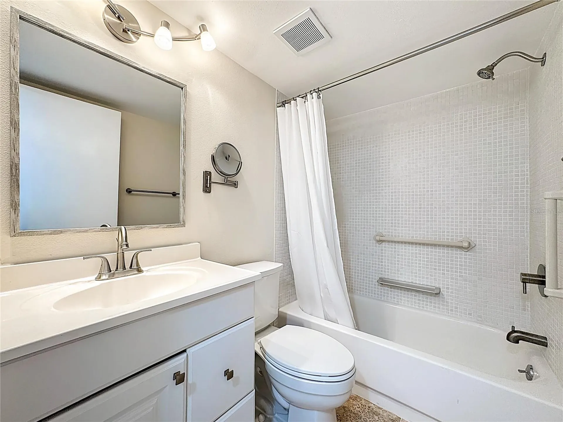 1310 Glen Oaks Drive E Sarasota FL 34232
