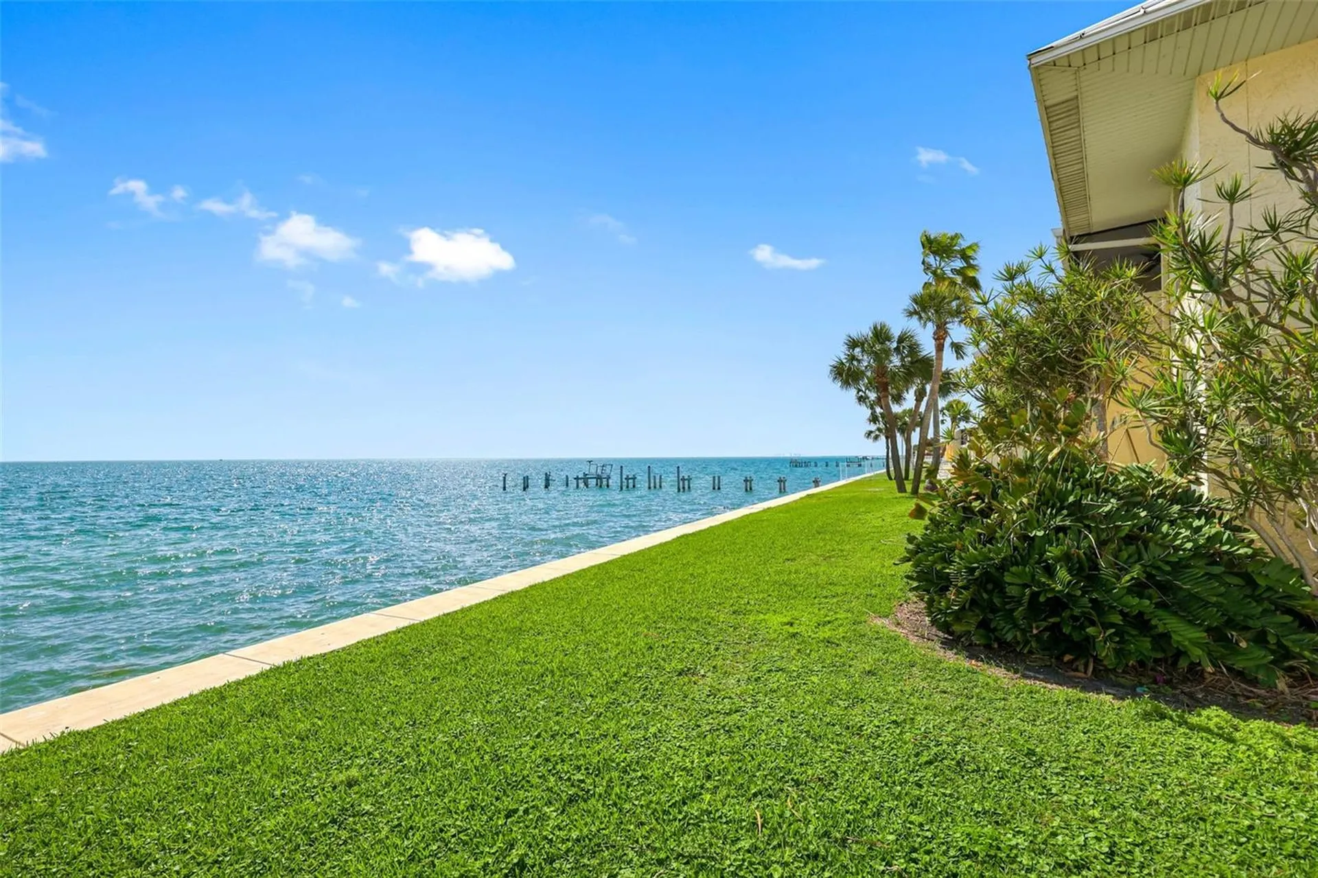 7300 Sunshine Skyway Lane S St Petersburg FL 33711