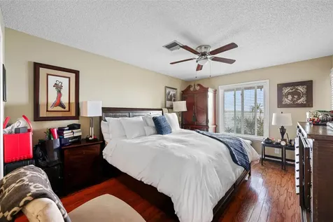 7300 Sunshine Skyway Lane S St Petersburg FL 33711