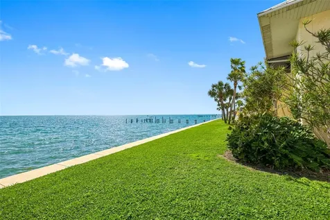 7300 Sunshine Skyway Lane S St Petersburg FL 33711