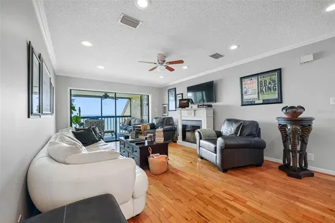 7300 Sunshine Skyway Lane S St Petersburg FL 33711