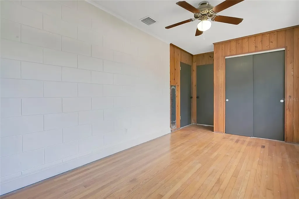 1951 S Crystal Lake Drive Orlando FL 32806