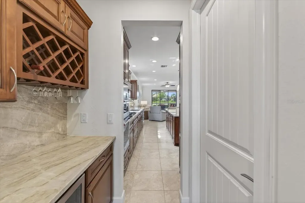 17030 Loudon Place Bradenton FL 34202