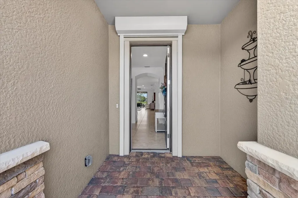 17030 Loudon Place Bradenton FL 34202