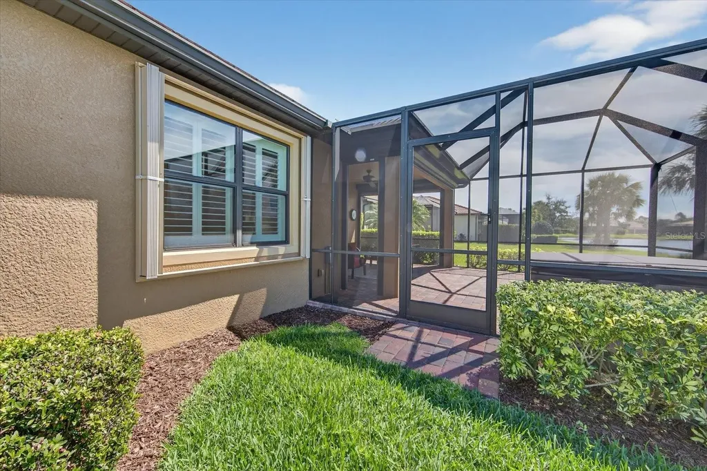 17030 Loudon Place Bradenton FL 34202