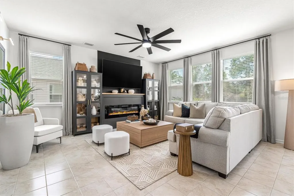 13 Willow Street Palm Coast FL 32164