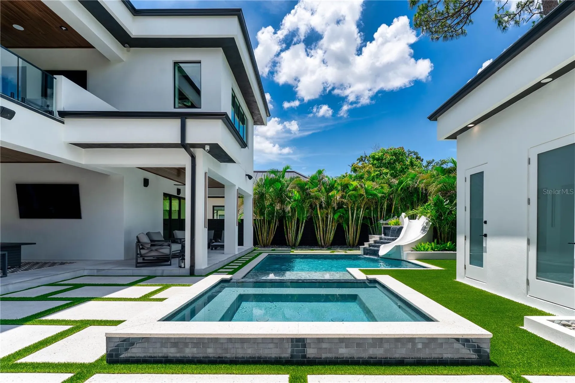 114 W Davis Boulevard Tampa FL 33606