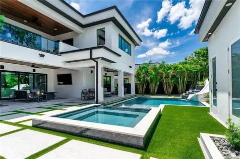 114 W Davis Boulevard Tampa FL 33606